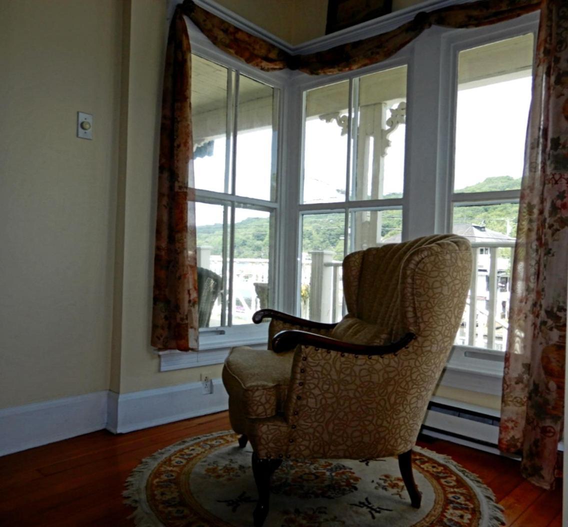 Serendipity B&B North Hatley Exterior photo